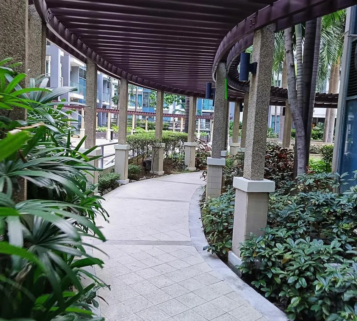 Condo Unit Across Naia T3 & 5 Mins To Runway Manila 0*,  Philippines