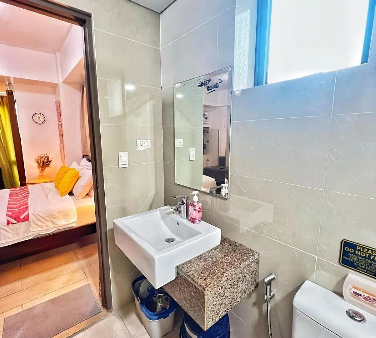 Condo Unit Across Naia T3 & 5 Mins To Runway Manila