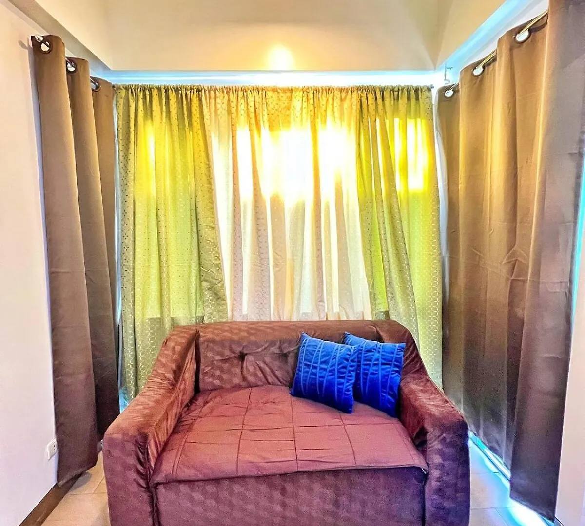 Apartment Condo Unit Across Naia T3 & 5 Mins To Runway Manila