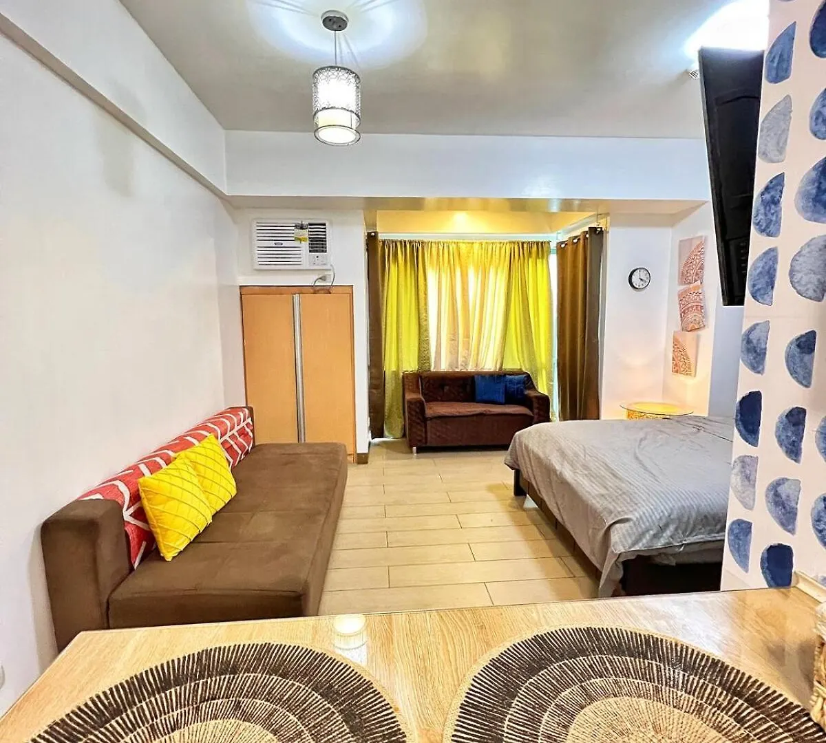 Condo Unit Across Naia T3 & 5 Mins To Runway Manila 0*,